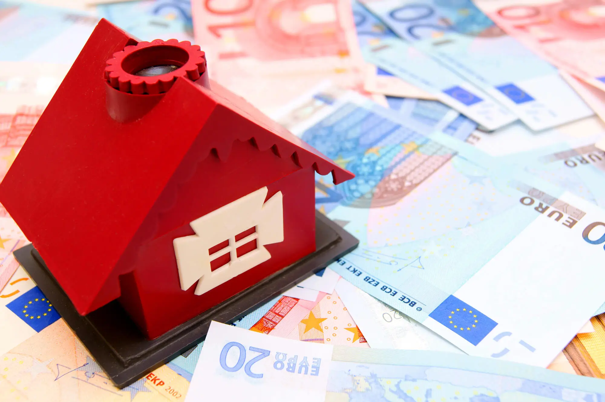 Navigating Property Tax Management: Strategies for Optimizing Tax Expenses in Putnam, CT